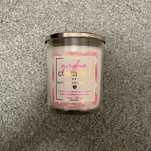 Bath and Body Works Candle 🕯️